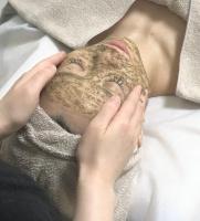 肌再生ハーブトリートメント
