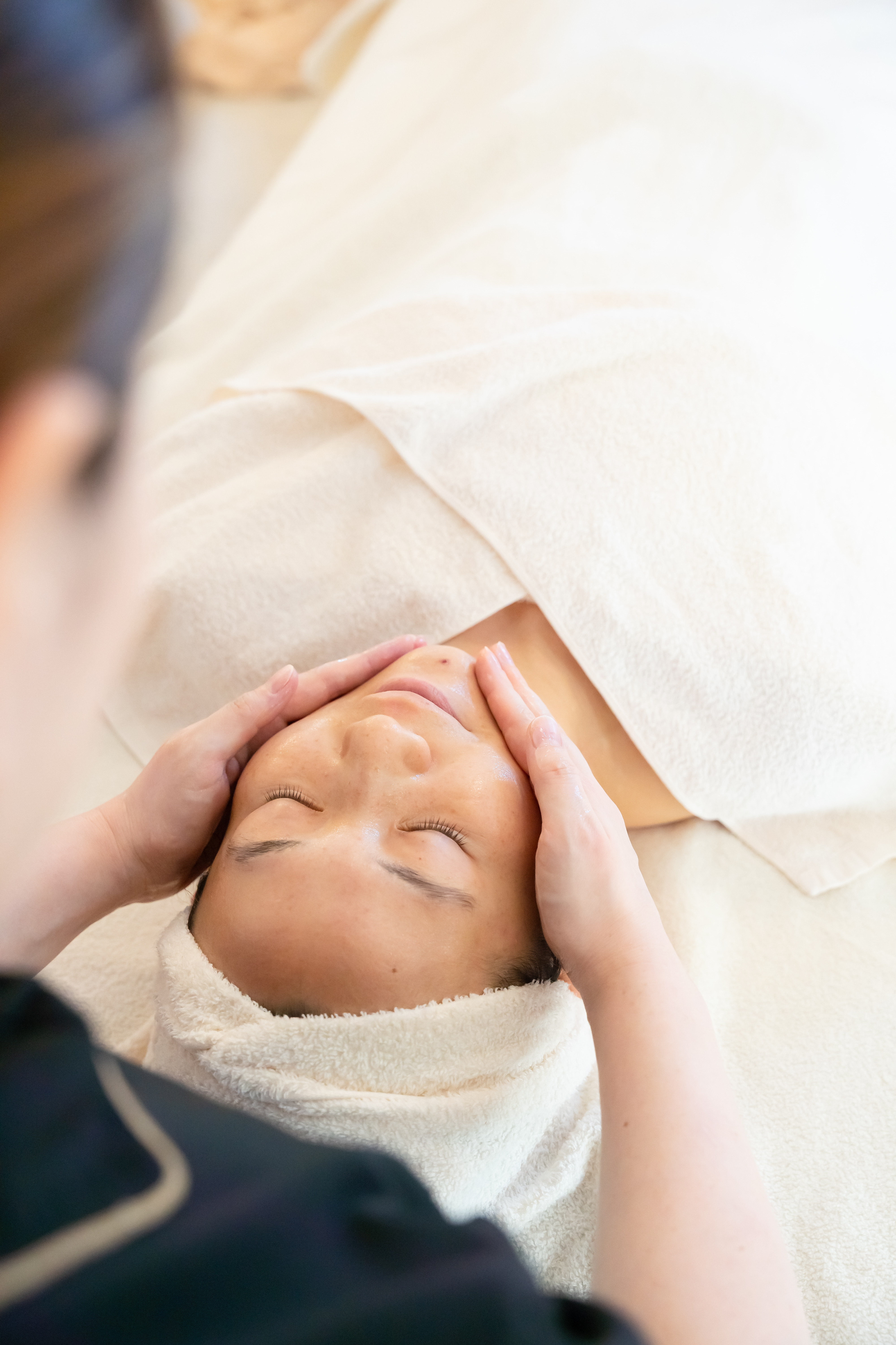 【選べる5つの美肌再生プログラム】