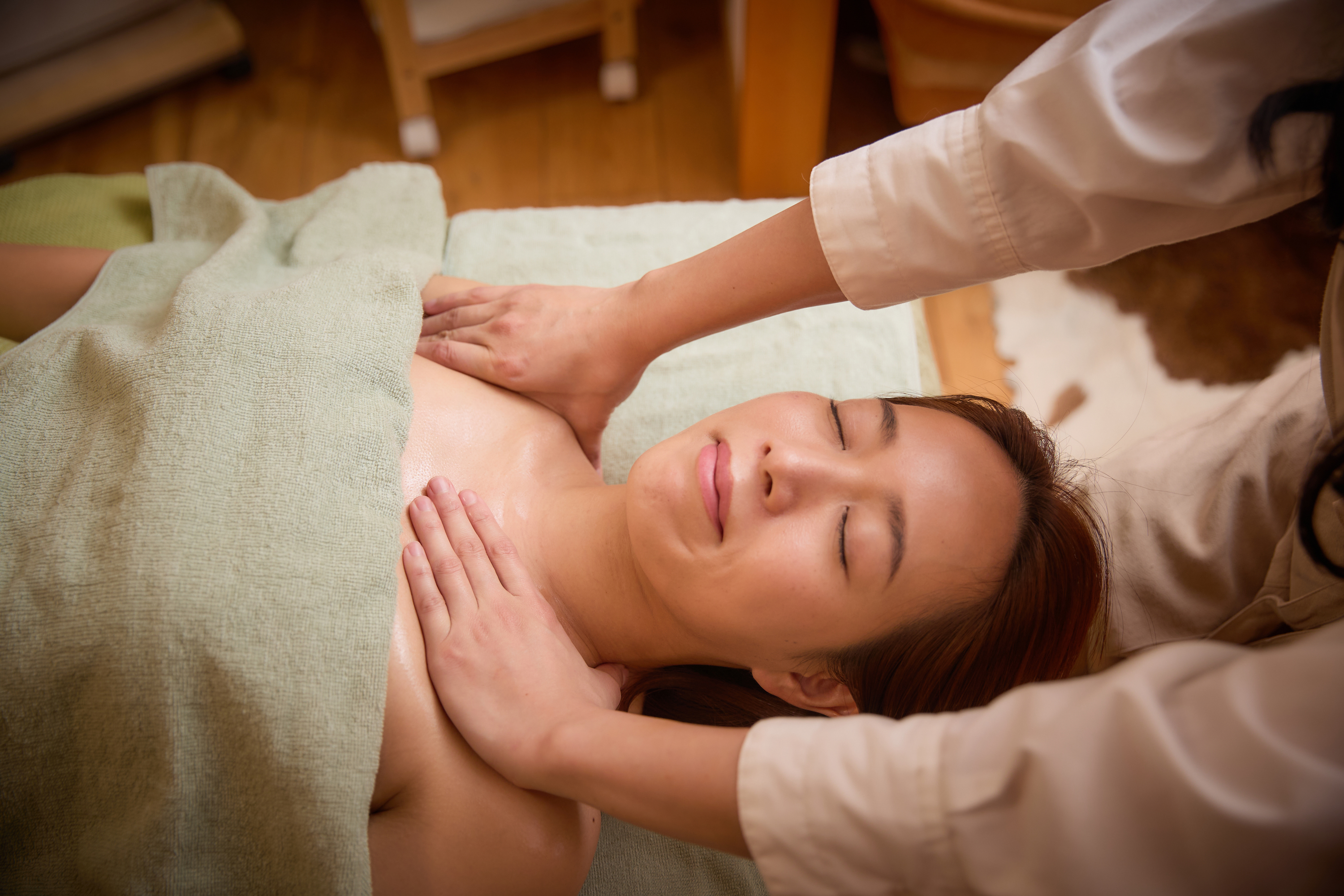 ハンドマッサージ