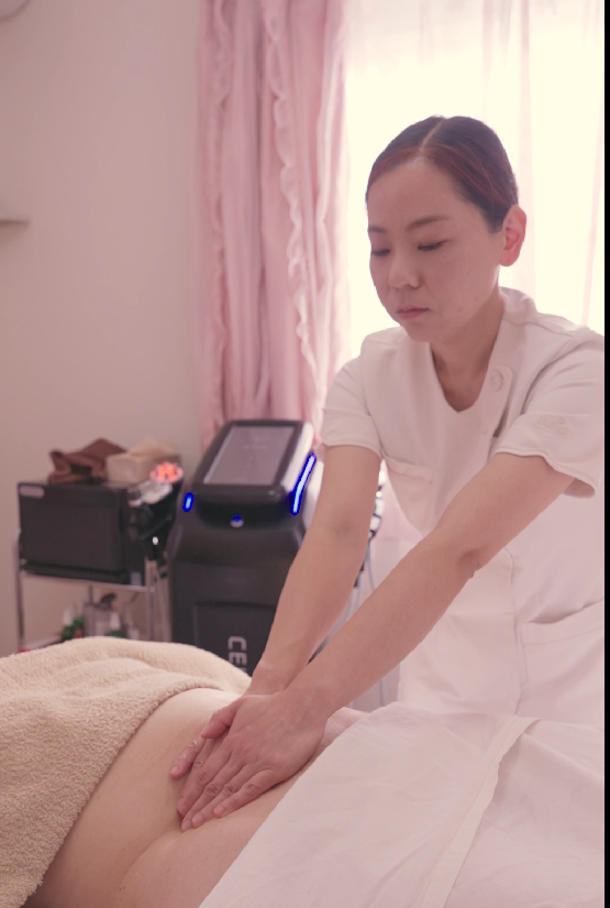 ぽっこりお腹スリムアップケア60分